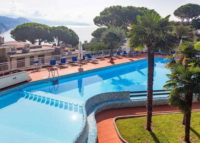 Casa Linda Vista Da Sogno, Piscina E Tennis Lejlighed